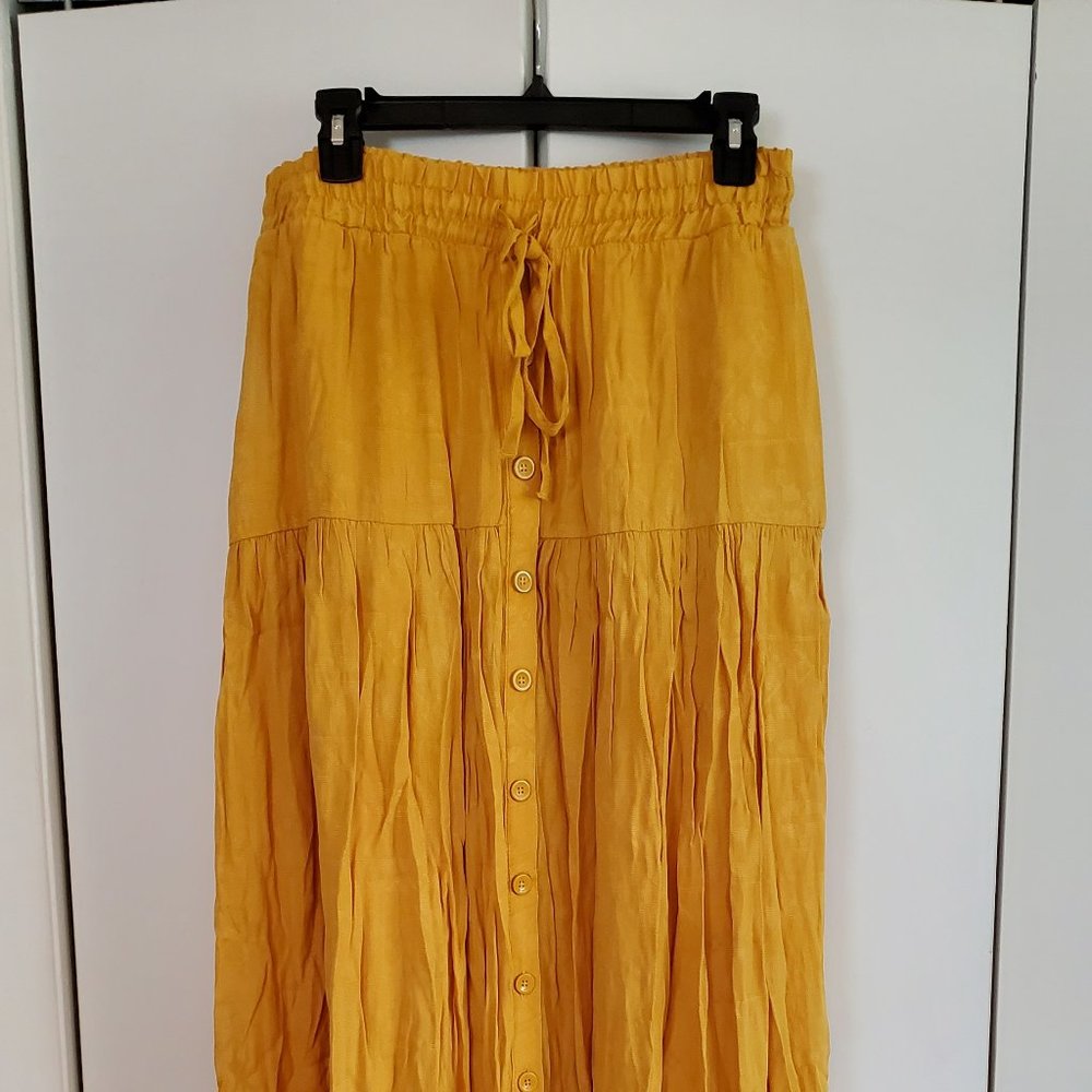 Anthropologie MAEVE dark yellow maxi skirt in size Medium
